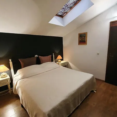 Comfortable Stone House 4 Persons Porec, 4km Apartmán *