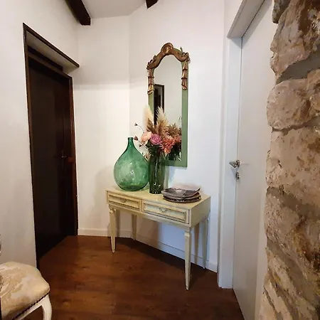 Apartman Comfortable Stone House 4 Persons Porec, 4km *