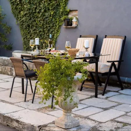 Comfortable Stone House 4 Persons Porec, 4km